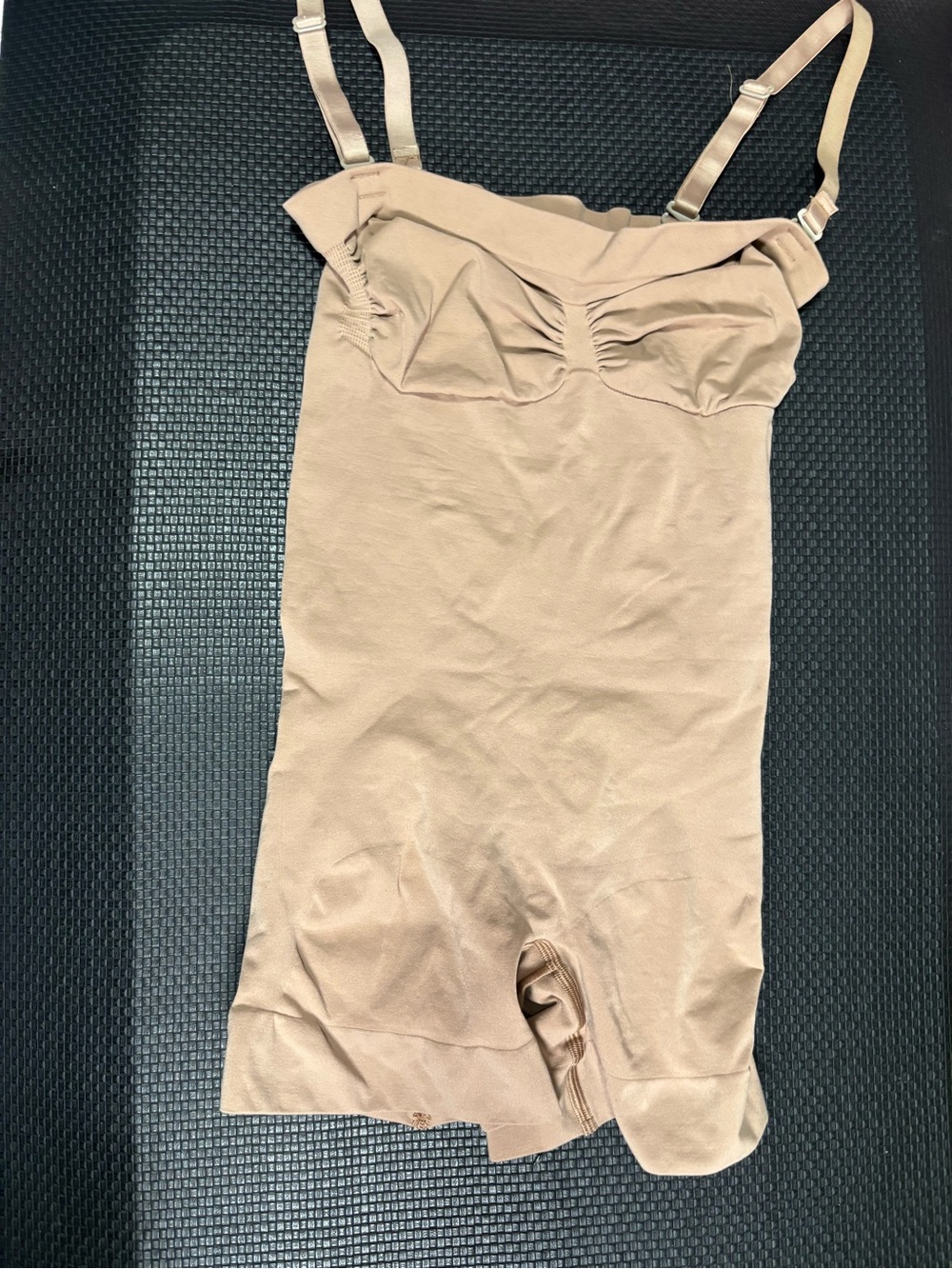 SKIMS seamless Sculpting strapless Bodysuit sienna nwot